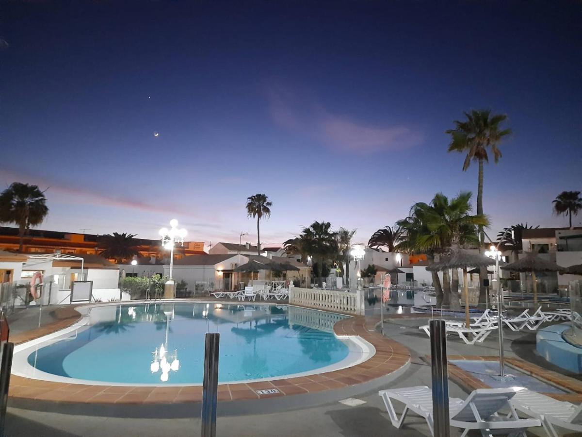Castillo Holiday Apartament- Puerta Del Sol 191 科斯塔卡莱塔 外观 照片