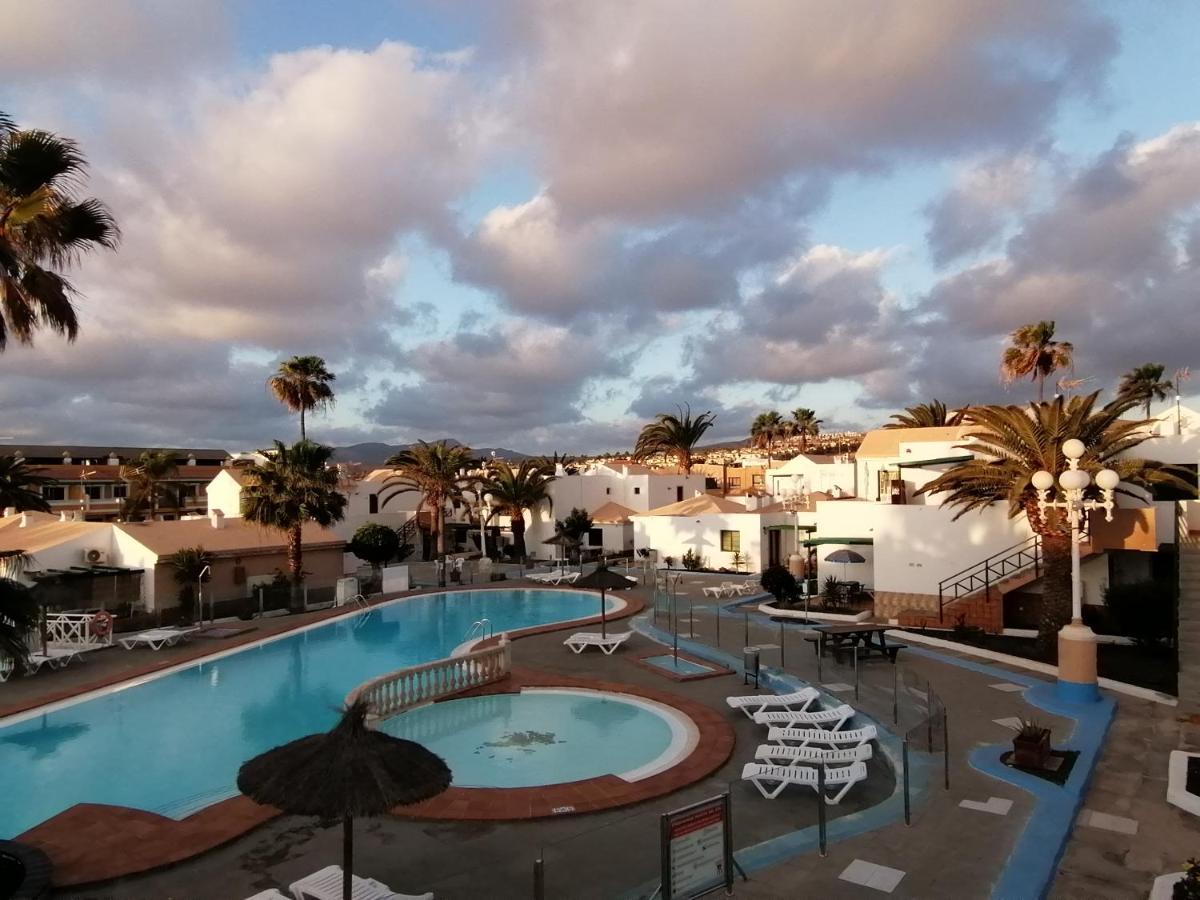 Castillo Holiday Apartament- Puerta Del Sol 191 科斯塔卡莱塔 外观 照片